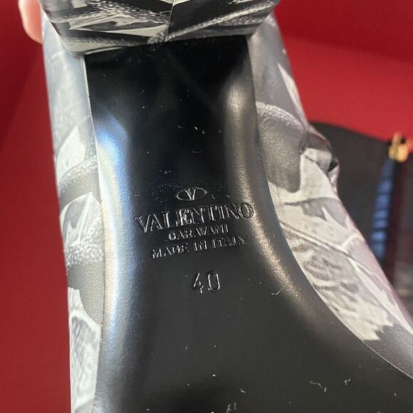 New Valentino Leather Rose Print Boots - Picture 3 of 9